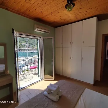 Lefkada Seascape Captivating 2-bedroom With Breathtaking Views In 公寓 塞沃塔